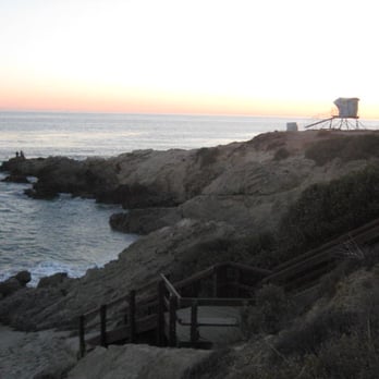 Leo Carrillo State Park - View toward a lifeguard station looking north. - Parks Near Me - Malibu, California Leo Carrillo State Park - View toward a lifeguard station looking north. - Parks Near Me - Malibu, California