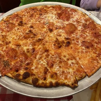 Kinchley's Tavern - Pizza Near Me - Ramsey, New Jersey Kinchley's Tavern - Pizza Near Me - Ramsey, New Jersey