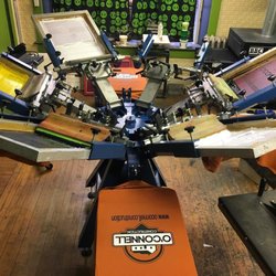 San-Man Graphics - Screen printing in action!