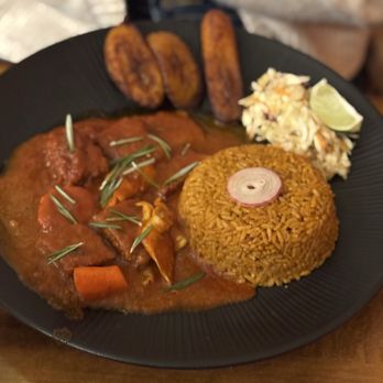 Akadi PDX - Tempeh stew - African Near Me - Portland, Oregon Akadi PDX - Tempeh stew - African Near Me - Portland, Oregon