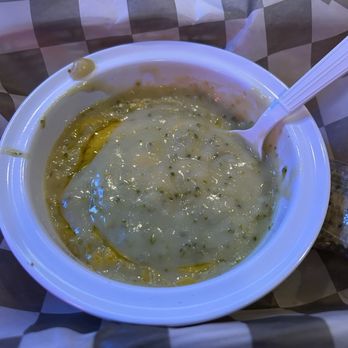 Huey's Millington - Burgers Near Me - Millington, Tennessee