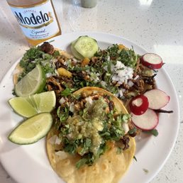 Al pastor tacos