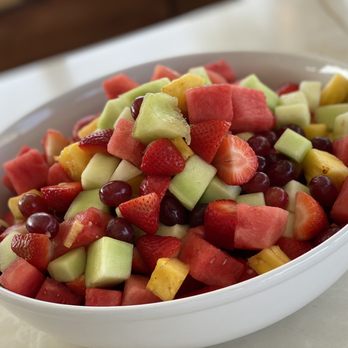 Chef Dean Karatas - a bowl of fruit salad - Personal Chefs Near Me Chef Dean Karatas - a bowl of fruit salad - Personal Chefs Near Me