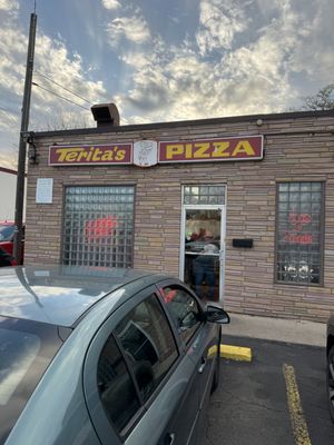 Terita's Pizza by null
