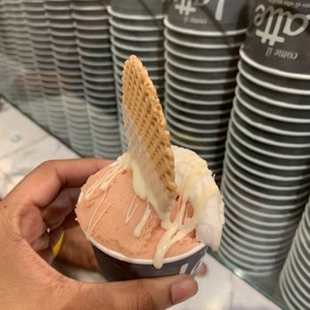 Come Il Latte - Medium gelato - Gelato Near Me - Rome, RM