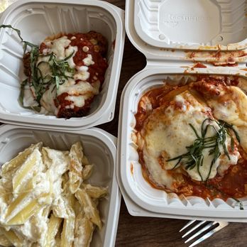 Old Chicago Pizza + Taproom - Leo's Trio (Lasagna top, Chicken Parm, Penne Alfredo) - American Near Me - EDEN PRAIRIE, Minnesota Old Chicago Pizza + Taproom - Leo's Trio (Lasagna top, Chicken Parm, Penne Alfredo) - American Near Me - EDEN PRAIRIE, Minnesota