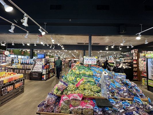 Nino Salvaggio International Marketplace by null