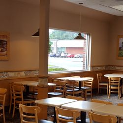 Wendy's - Dining area.