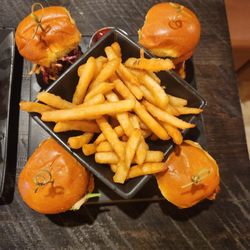 The Industry Social House - Slider Sampler