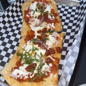 High Rooftop Lounge - Flat bread - Lounges Near Me - Venice, California High Rooftop Lounge - Flat bread - Lounges Near Me - Venice, California