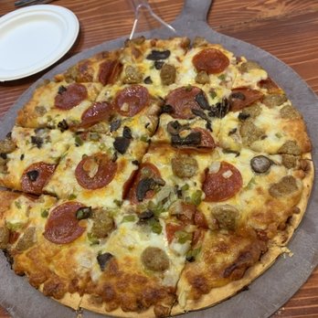 Puempel's Olde Tavern - Emils 12 Pizza - Bars Near Me - New Glarus, Wisconsin