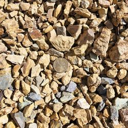 Blue Rock Materials Garden Center - 3/4" Brown Gold Gravel