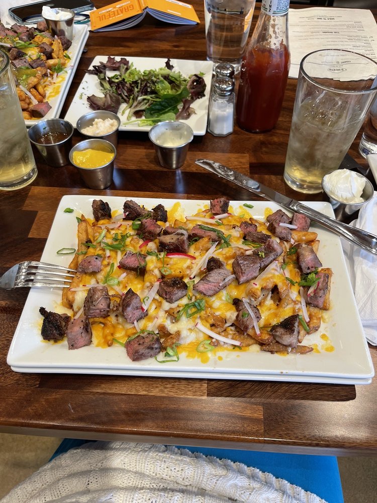THE 9 IRON BAR & GRILL 29 Photos & 14 Reviews 841 St Andrews Dr