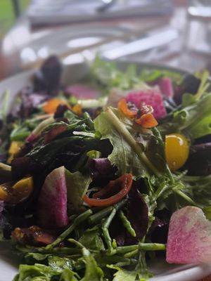 Haleiwa Joe's Haiku Gardens by null