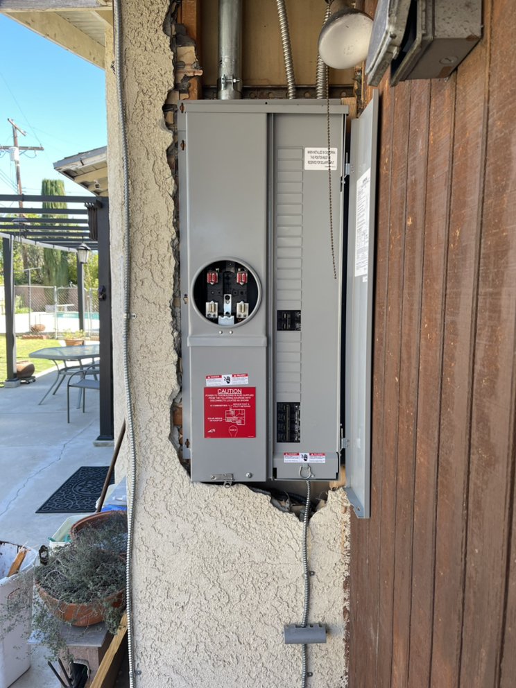Slide of QM Electrical Services
