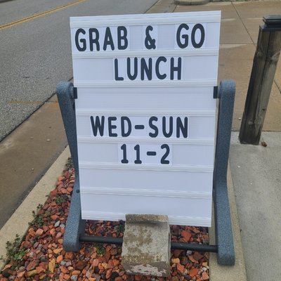 Cutting Edge Pizzeria by null