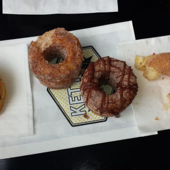 Kettle Glazed Doughnuts - Mini donut and cronuts - Donuts Near Me - Hollywood, California