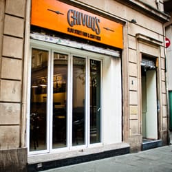 Chivuo's - We are near Ramblas