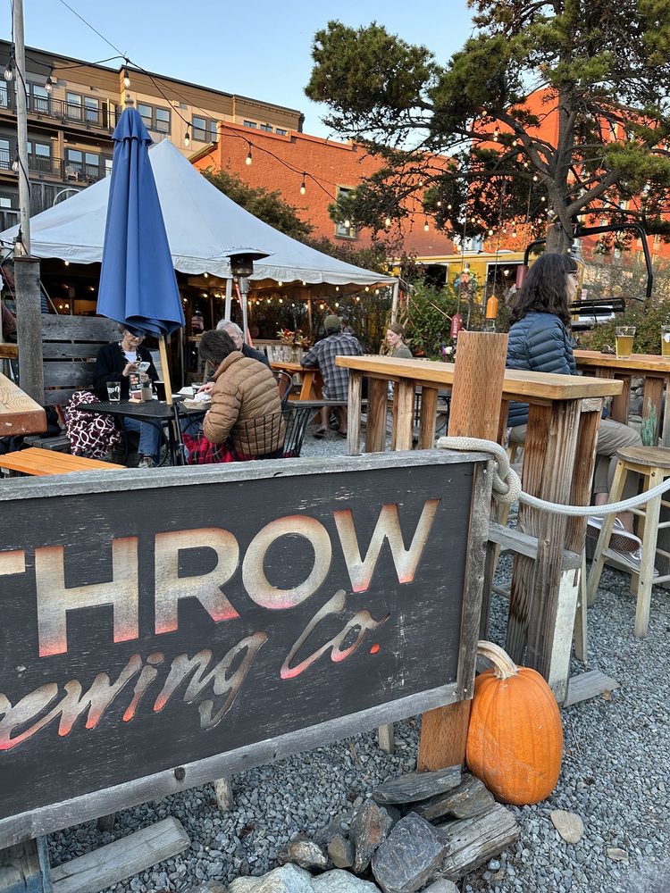 Stones Throw Brewery Image