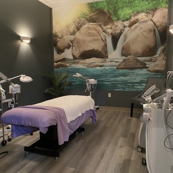 Limitless Medspa - Facial room - Medical Spas Near Me - Spring, Texas Limitless Medspa - Facial room - Medical Spas Near Me - Spring, Texas