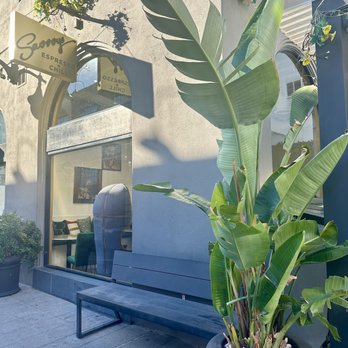 Savvvys - Internet Cafes Near Me - Pasadena, California