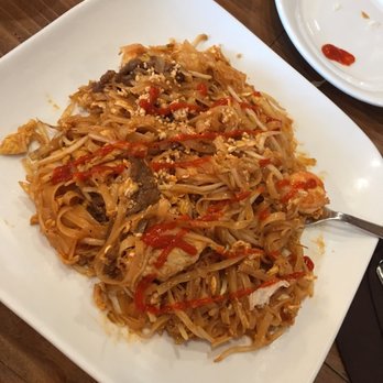 Pho House - Pad Thai Combination - Vietnamese Near Me - Fort Worth, Texas Pho House - Pad Thai Combination - Vietnamese Near Me - Fort Worth, Texas