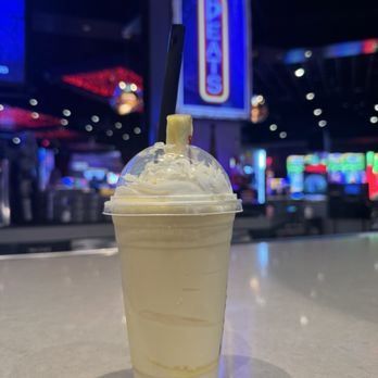 bEATS - The Golden Beat - Burgers Near Me - Highland, California
