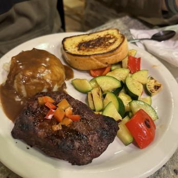 Reuben Heflin Restaurant - American Near Me - Kayenta, Arizona