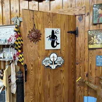 Mermaid’s Menagerie - They have restrooms for Mermen - Antiques Near Me - Hebron, Maryland Mermaid’s Menagerie - They have restrooms for Mermen - Antiques Near Me - Hebron, Maryland