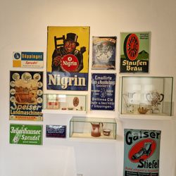 Städtisches Museum Im Storchen - Werbeschilder