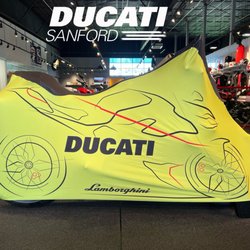 Ducati Sanford - The unveil of the 2023 Ducati Streetfighter V4 Lamborghini