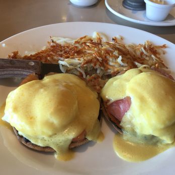 Elly's Pancake House - Salmon benedict - Breakfast & Brunch Near Me - Chicago, Illinois Elly's Pancake House - Salmon benedict - Breakfast & Brunch Near Me - Chicago, Illinois