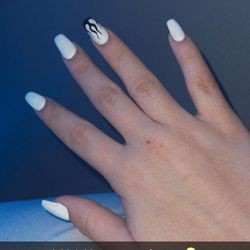 Sparkle Nail Salon