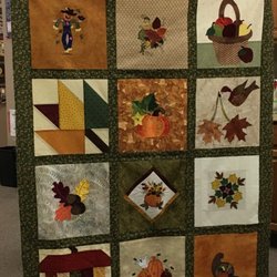 Arizona Quilts - Beautiful Fall quilt.