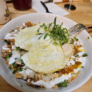 Eggy’s Neighborhood Kitchen - Birria Chilaquiles - Breakfast & Brunch Near Me - Berkeley, California Eggy’s Neighborhood Kitchen - Birria Chilaquiles - Breakfast & Brunch Near Me - Berkeley, California