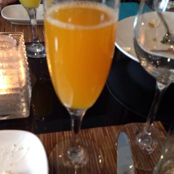 Pera Soho - Bellini at brunch - Mediterranean Near Me - New York, New York Pera Soho - Bellini at brunch - Mediterranean Near Me - New York, New York