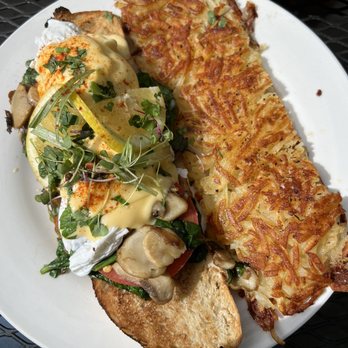 Chaps Coffee - Florentine Benedict - Bakeries Near Me - Spokane, Washington