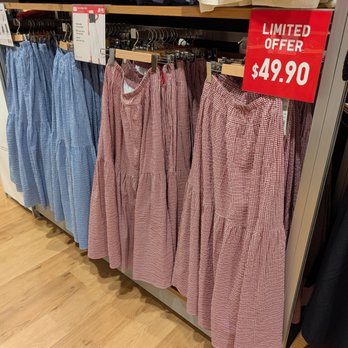 Uniqlo - Skirts - Women's Clothing Near Me - Winnipeg, Manitoba Uniqlo - Skirts - Women's Clothing Near Me - Winnipeg, Manitoba