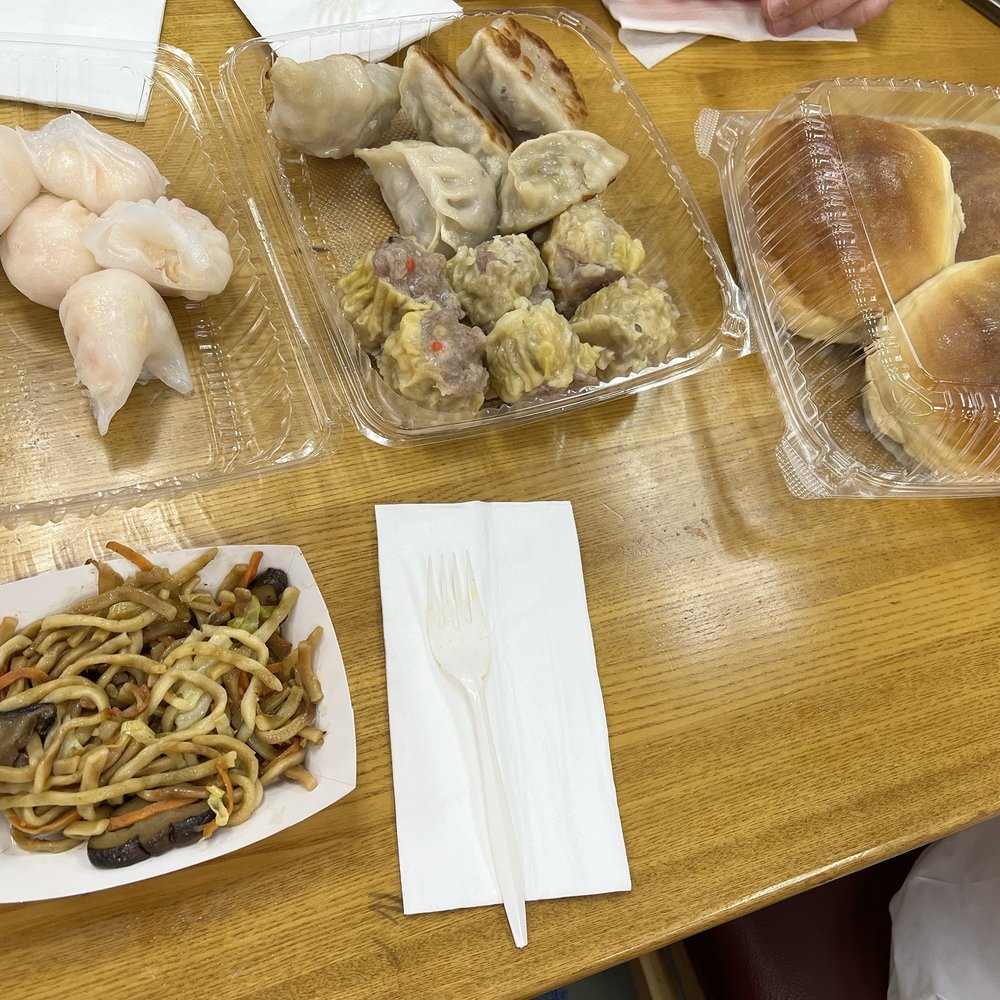 Good Luck Dim Sum - Har Gow, Pork Siu Mai, Baked B.B.Q. Pork Bun, Pot Sticker, Mushroom Chow Mein - Chinese Near Me - San Francisco, California Good Luck Dim Sum - Har Gow, Pork Siu Mai, Baked B.B.Q. Pork Bun, Pot Sticker, Mushroom Chow Mein - Chinese Near Me - San Francisco, California