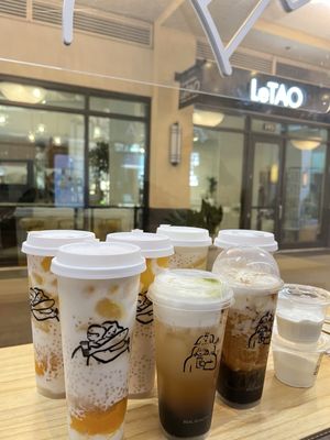 HEYTEA (Bellevue Bravern) by null