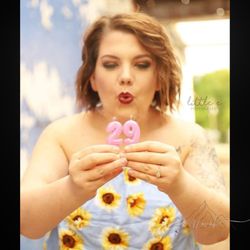 Makeup and style for an event. photographer: little e photography