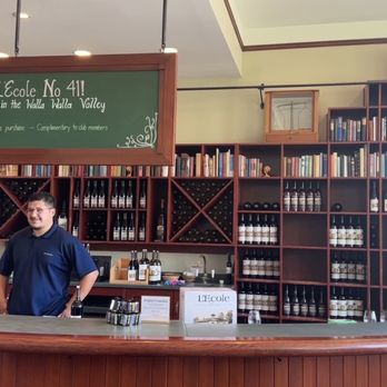 L'Ecole No 41 - Wineries Near Me - Lowden, Washington