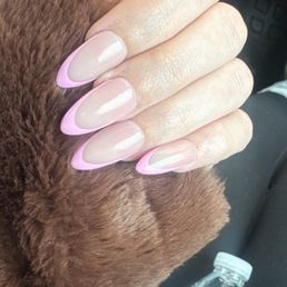 I couldn't be happier! My set looks beautiful!! I have had a few different nail techs do my nails and they're all amazing and so sweet I couldn't be happier! My set looks beautiful!! I have had a few different nail techs do my nails and they're all amazing and so sweet