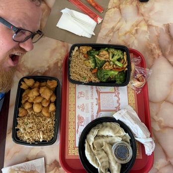 China King - Sweet And Sour Chicken, Chicken w/ Broccoli, Chicken Fried Rice, Egg Roll (chicken), Spring Roll (vegetable) - Chinese Near Me - Novi, Michigan China King - Sweet And Sour Chicken, Chicken w/ Broccoli, Chicken Fried Rice, Egg Roll (chicken), Spring Roll (vegetable) - Chinese Near Me - Novi, Michigan
