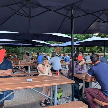 Postdoc Brewing - Outside seating - Breweries Near Me - Redmond, Washington