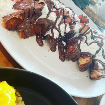 Big Pink - Nutella French Toast - Pizza Near Me - Miami Beach, Florida