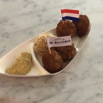 De Ballenbar - Food Stands Near Me - Amsterdam, New Hampshire