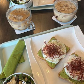 Two Libras Cafe - Cafes Near Me - Palatine, Illinois