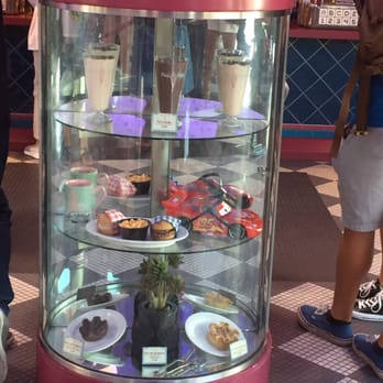 Flo's V8 Cafe - Cafes Near Me - Anaheim, California Flo's V8 Cafe - Cafes Near Me - Anaheim, California