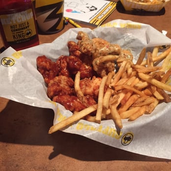 Buffalo Wild Wings - Always fast service at this location!!Never had one bad day yet! - Chicken Wings Near Me - Apple Valley, Minnesota